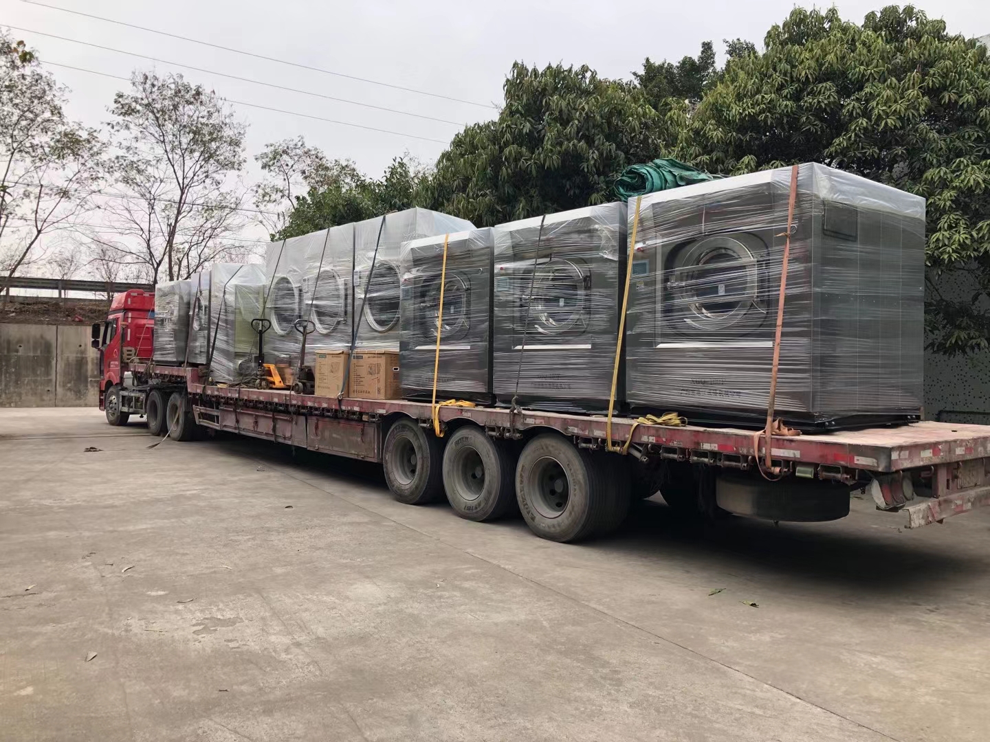 萊蕪市第四人民醫(yī)院工業(yè)用洗衣機(jī)