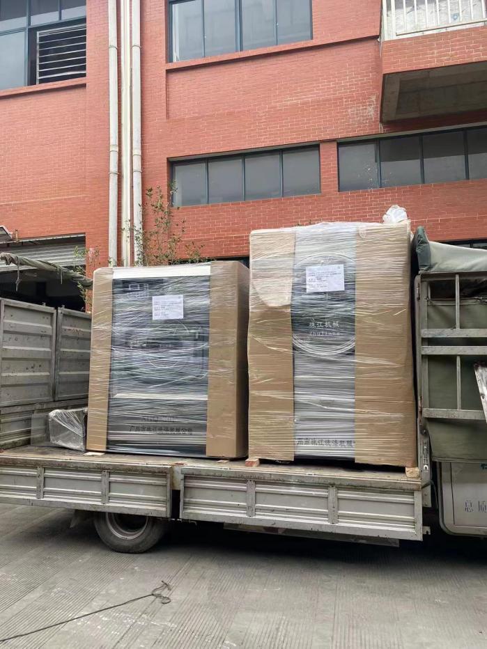 提升洗滌效率：廣州煤礦工廠洗衣房小型工業(yè)用洗衣機(jī)生產(chǎn)案例