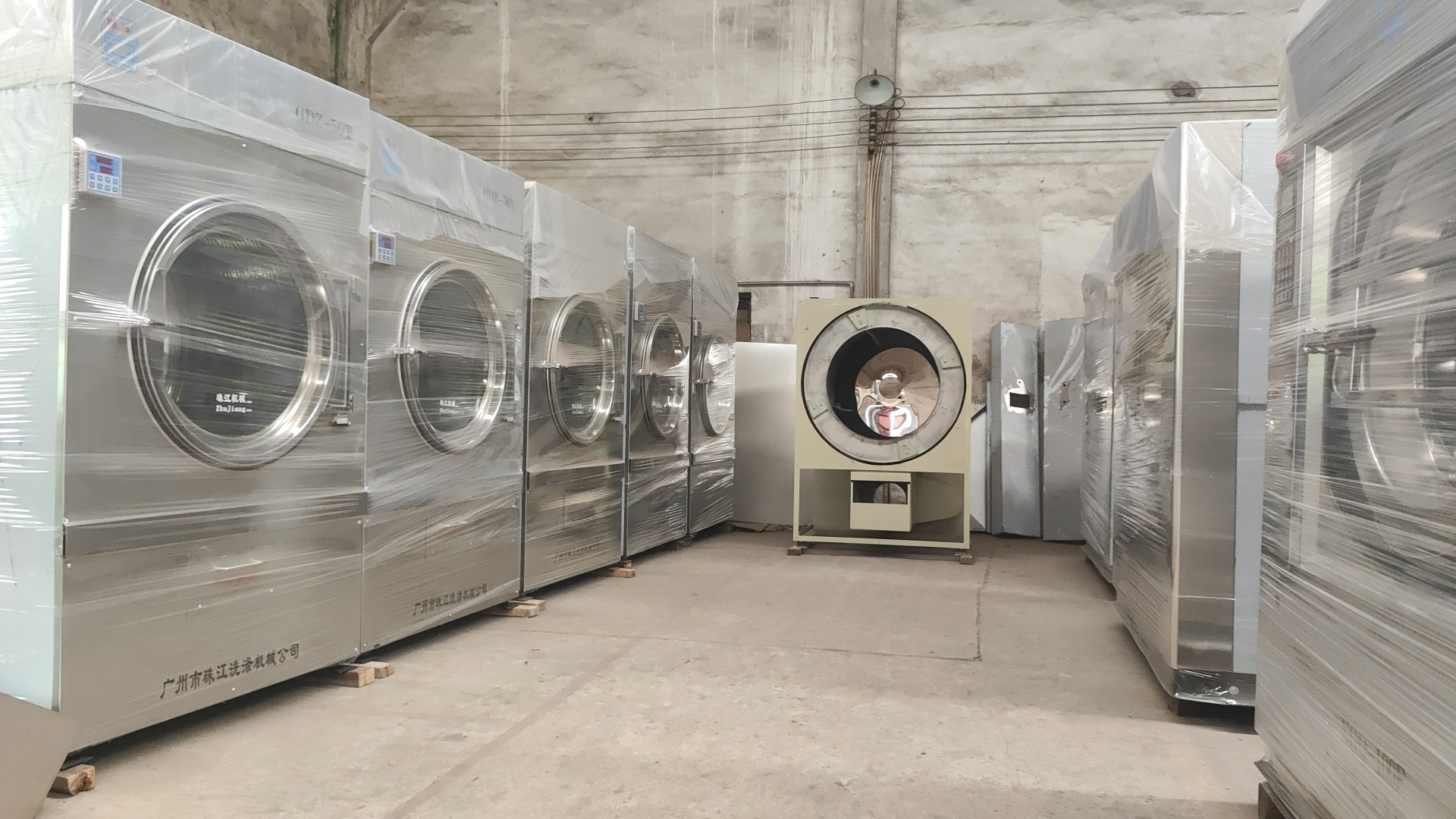 
百家名企共同選擇的工業(yè)大型洗衣機(jī)制造廠，珠江洗滌憑什么？
